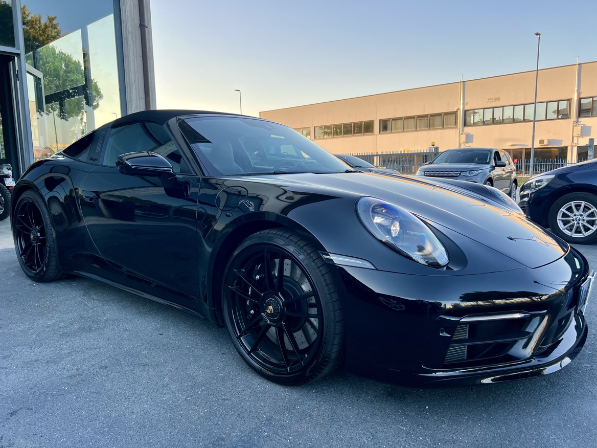 Porsche 992 TARGA 4 GTS