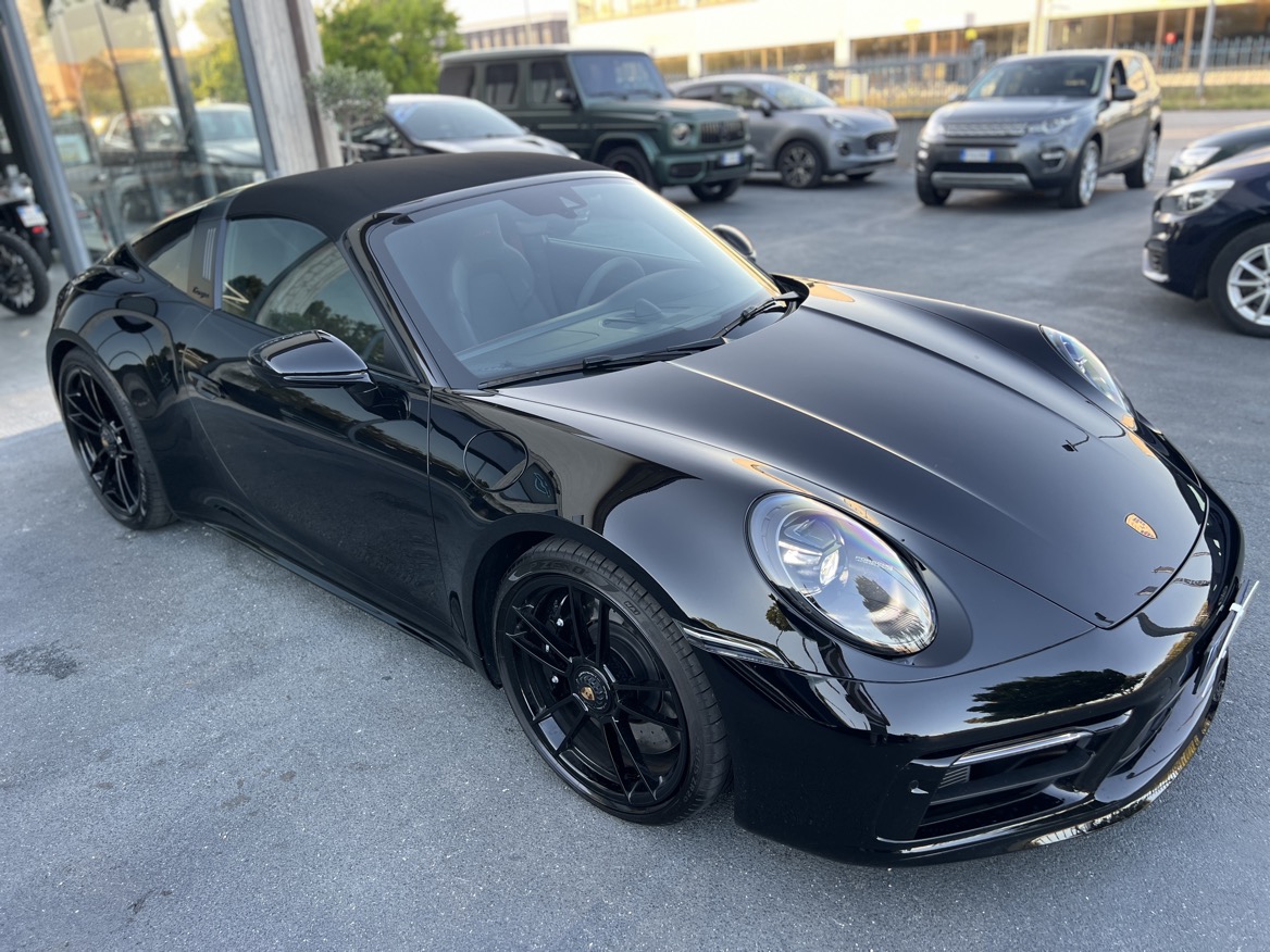 Porsche 992 TARGA 4 GTS