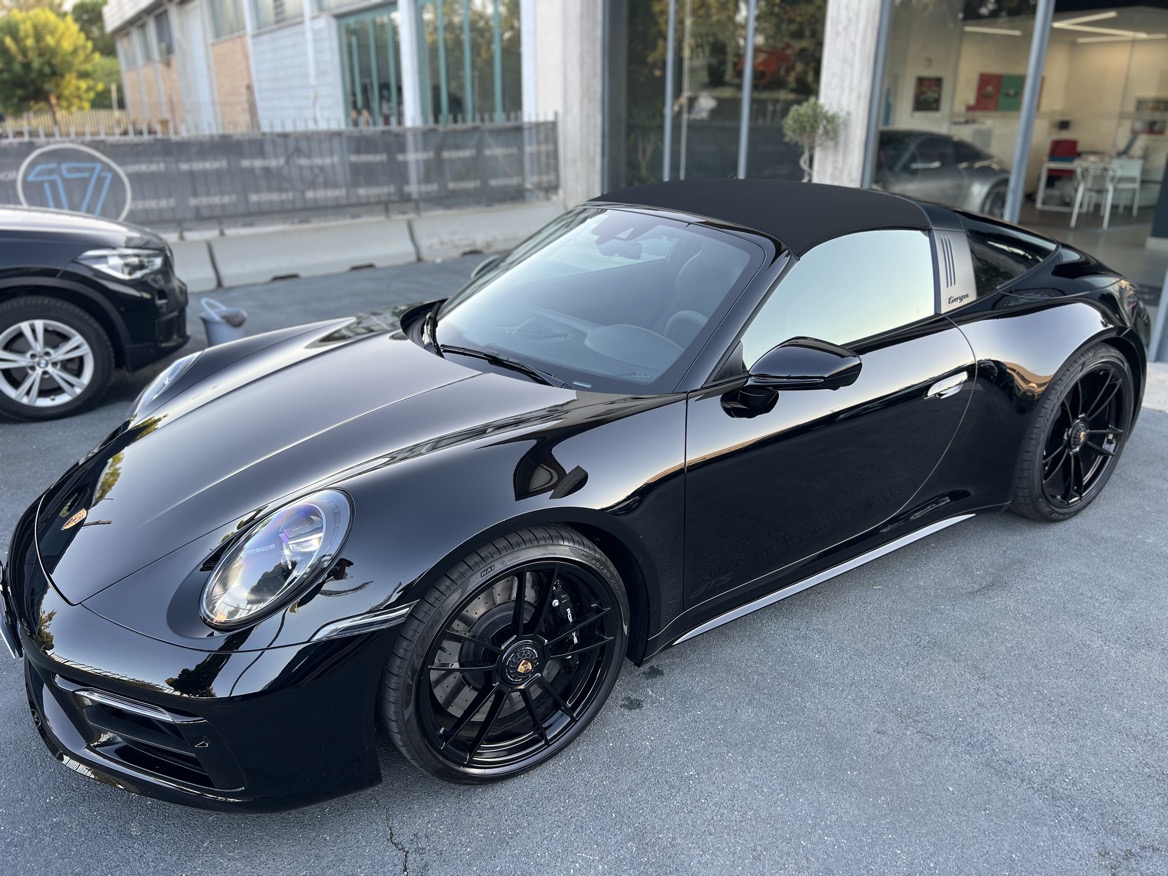 Porsche 992 TARGA 4 GTS