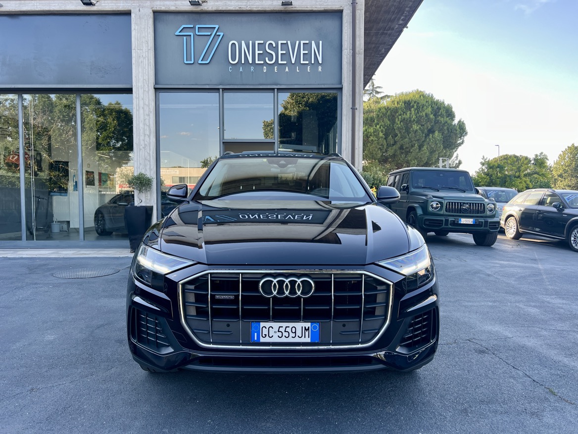 Audi Q8