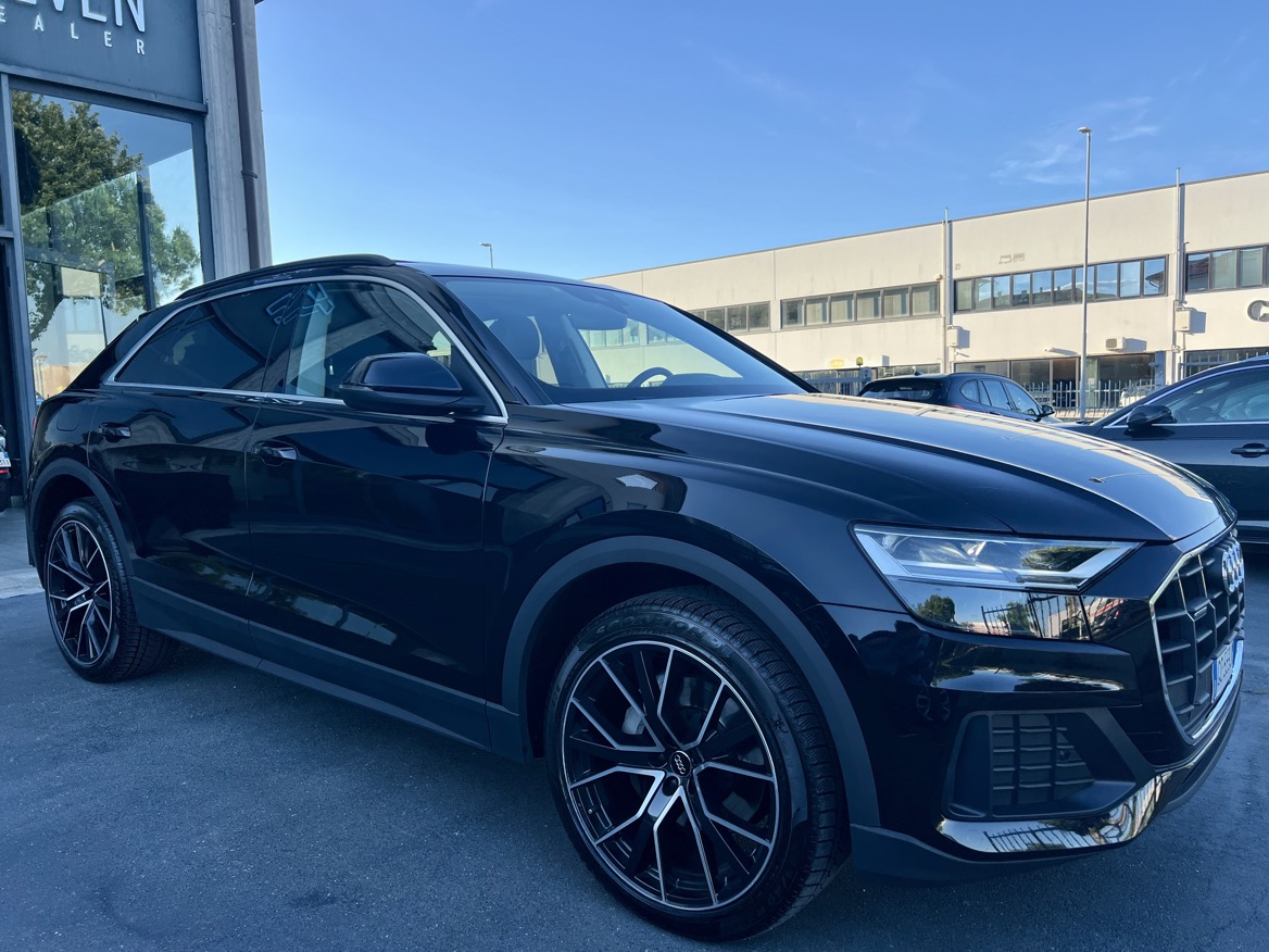 Audi Q8