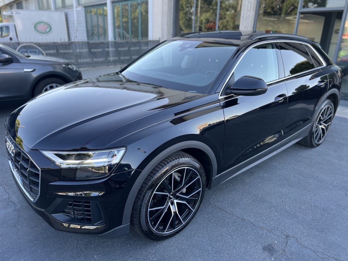 Audi Q8