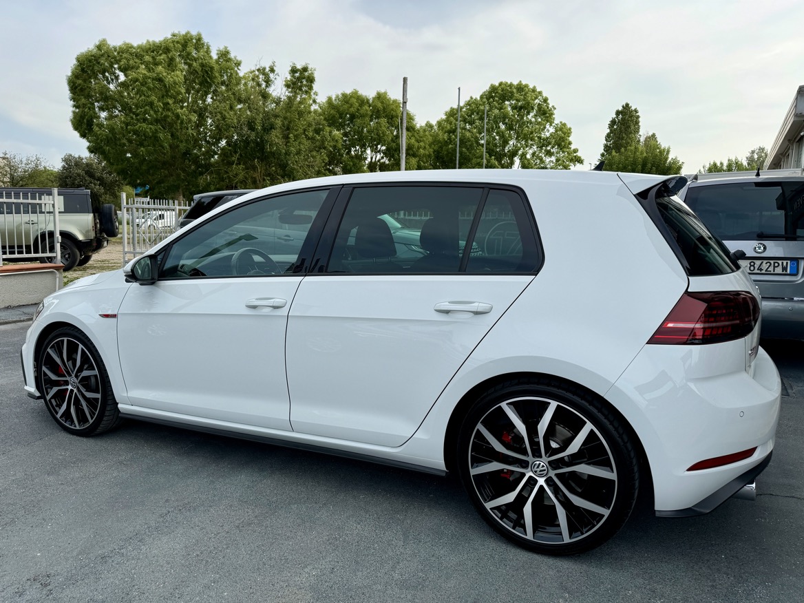 Volkswagen Golf GTI 2.0 TFSI 245 CV