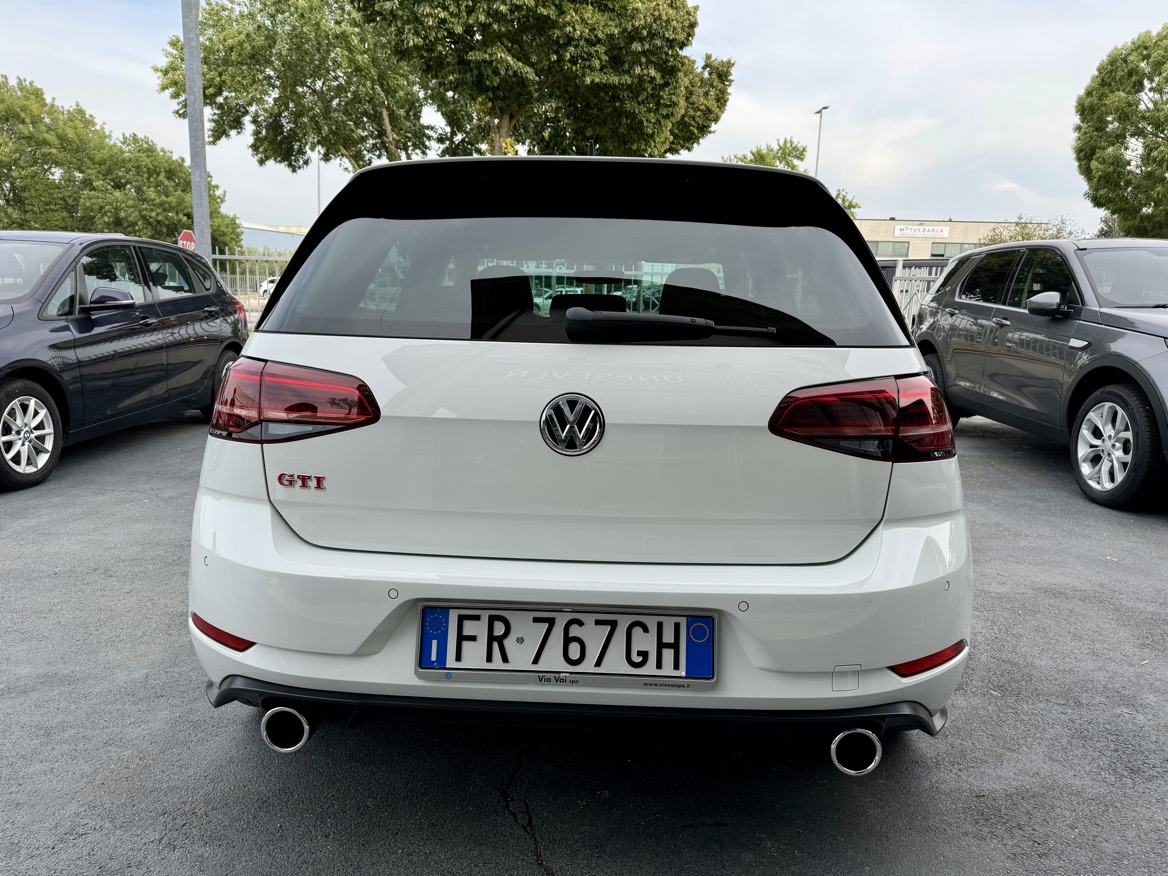 Volkswagen Golf GTI 2.0 TFSI 245 CV