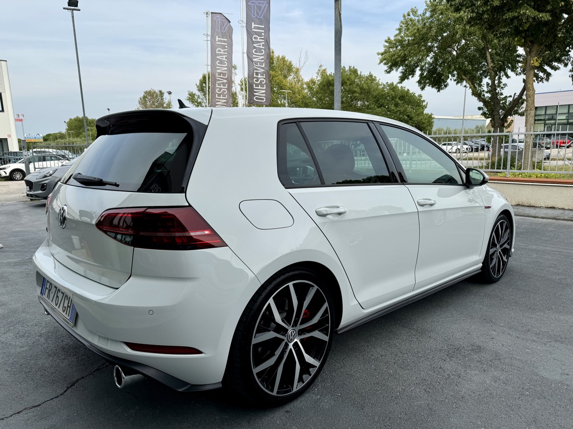 Volkswagen Golf GTI 2.0 TFSI 245 CV