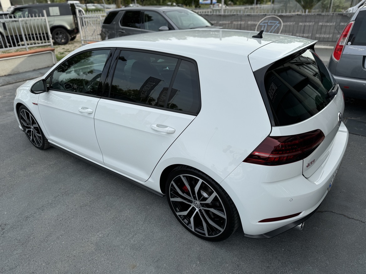 Volkswagen Golf GTI 2.0 TFSI 245 CV