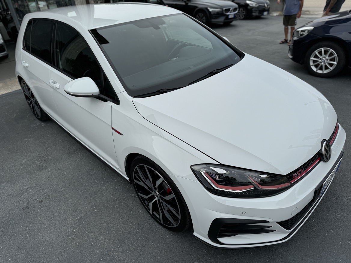 Volkswagen Golf GTI 2.0 TFSI 245 CV