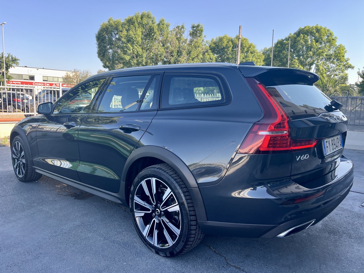 Volvo V60 Cross Country 2.0 D4 Pro Tetto Panoramico