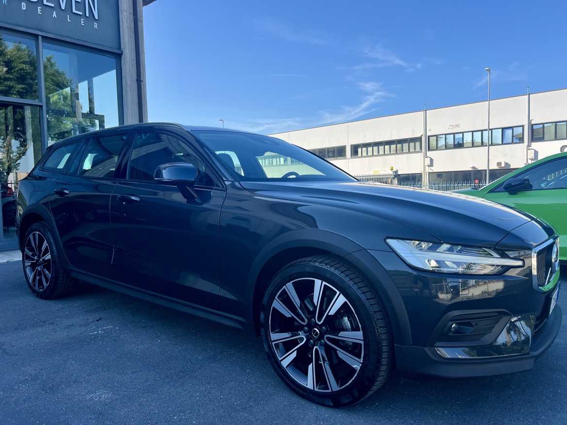 Volvo V60 Cross Country 2.0 D4 Pro Tetto Panoramico