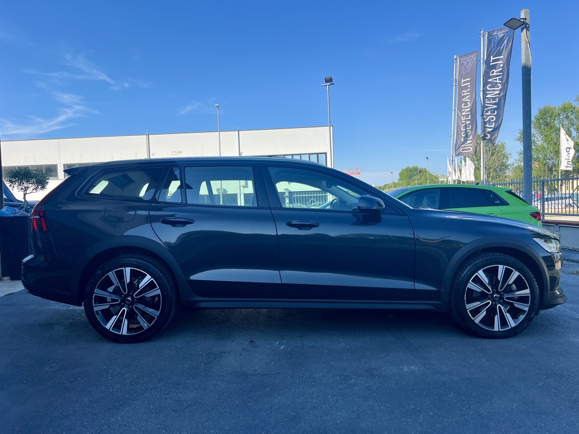 Volvo V60 Cross Country 2.0 D4 Pro Tetto Panoramico