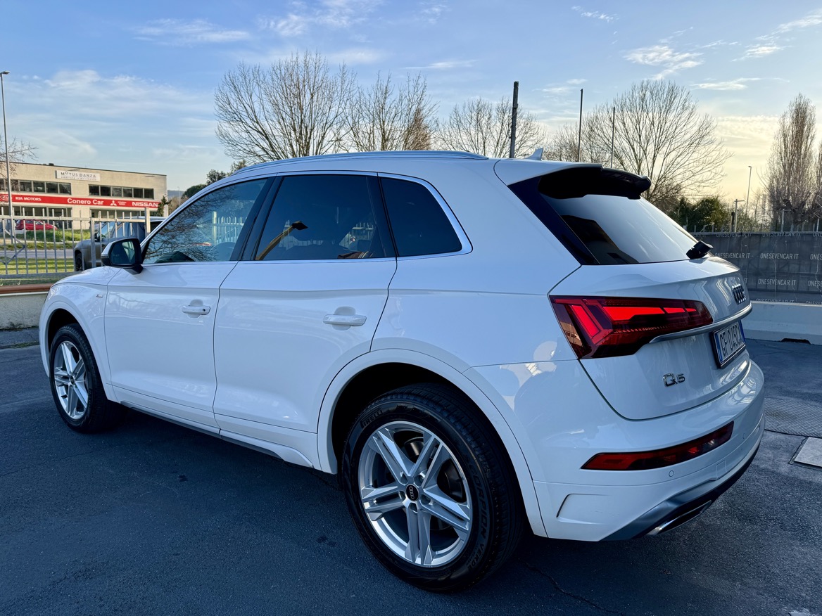 Audi Q5 40 2.0 tdi mhev S line Plus quattro 204CV