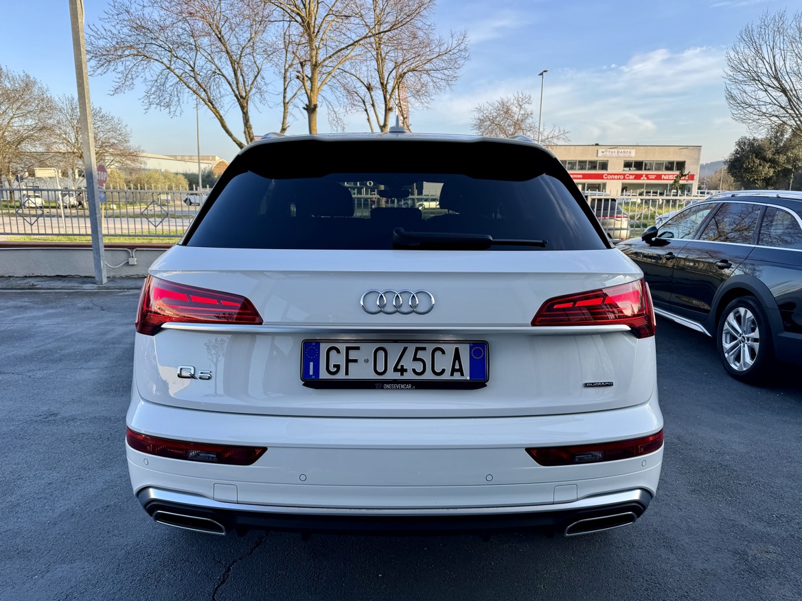 Audi Q5 40 2.0 tdi mhev S line Plus quattro 204CV