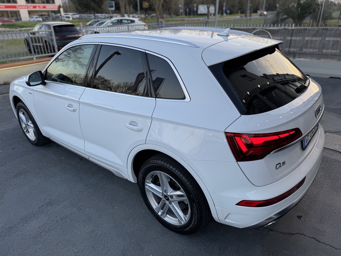 Audi Q5 40 2.0 tdi mhev S line Plus quattro 204CV